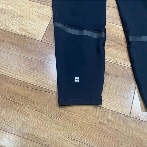 Sweaty Betty Zero Gravity High-Waisted 7/8 Running Leggings - Picture 7 of 13